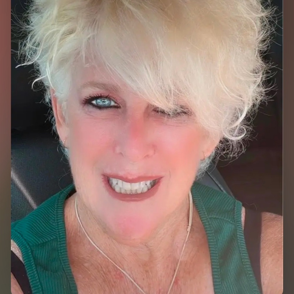 Meet your Posher, Mackenzie